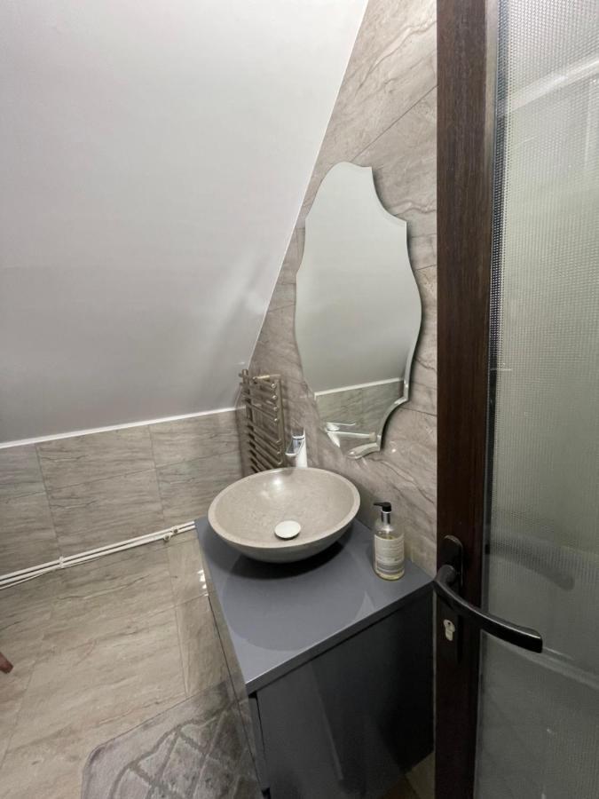 Apartelim Mînăstirea Humorului Eksteriør billede