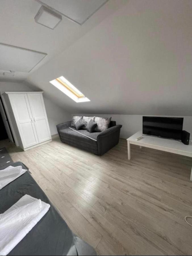 Apartelim Mînăstirea Humorului Eksteriør billede